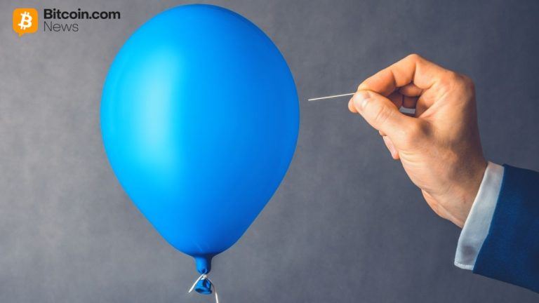 bitcoin sinks again stocks follow as fears of an ai bubble return 768x432 1