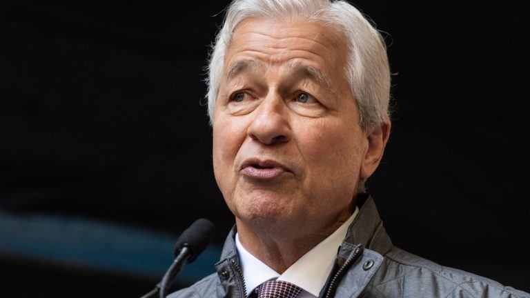 peter schiff jamie dimon stablecoin regulation nwmk 768x432 1