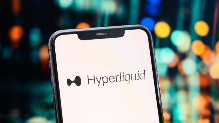 hyperliquid leads 3 4b crypto revenue pool with 429m haul 768x432 1